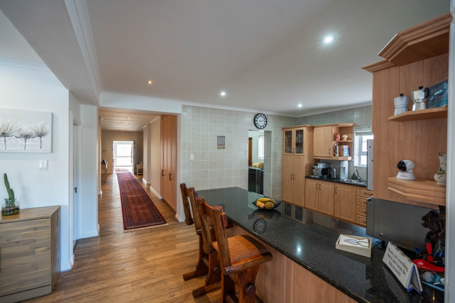 6 Bedroom Property for Sale in Royal Alfred Marina Eastern Cape
